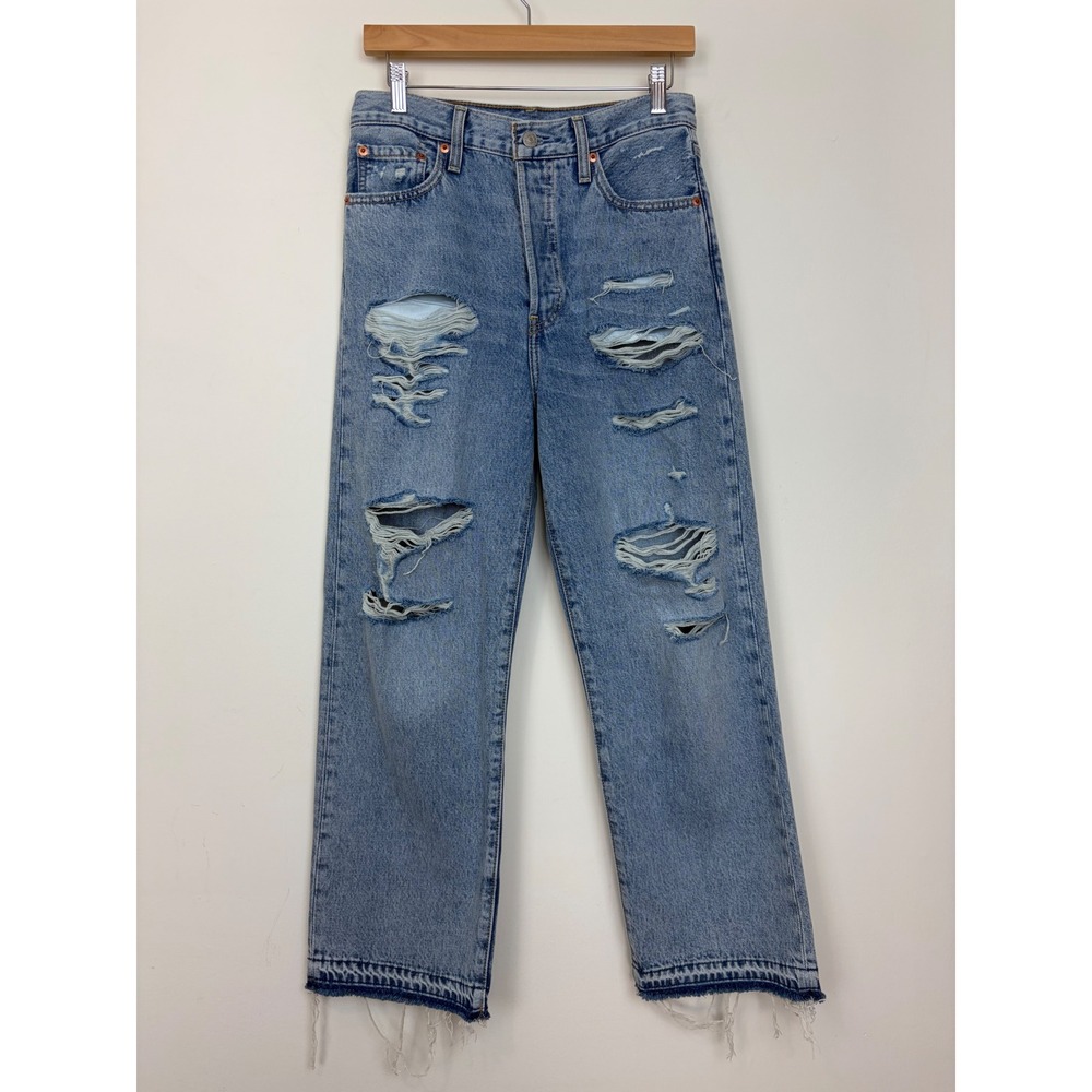 Levi's Women's Ribcage Straight Ankle Jeans Distressed‎ Frayed Hem 28 Light Wash